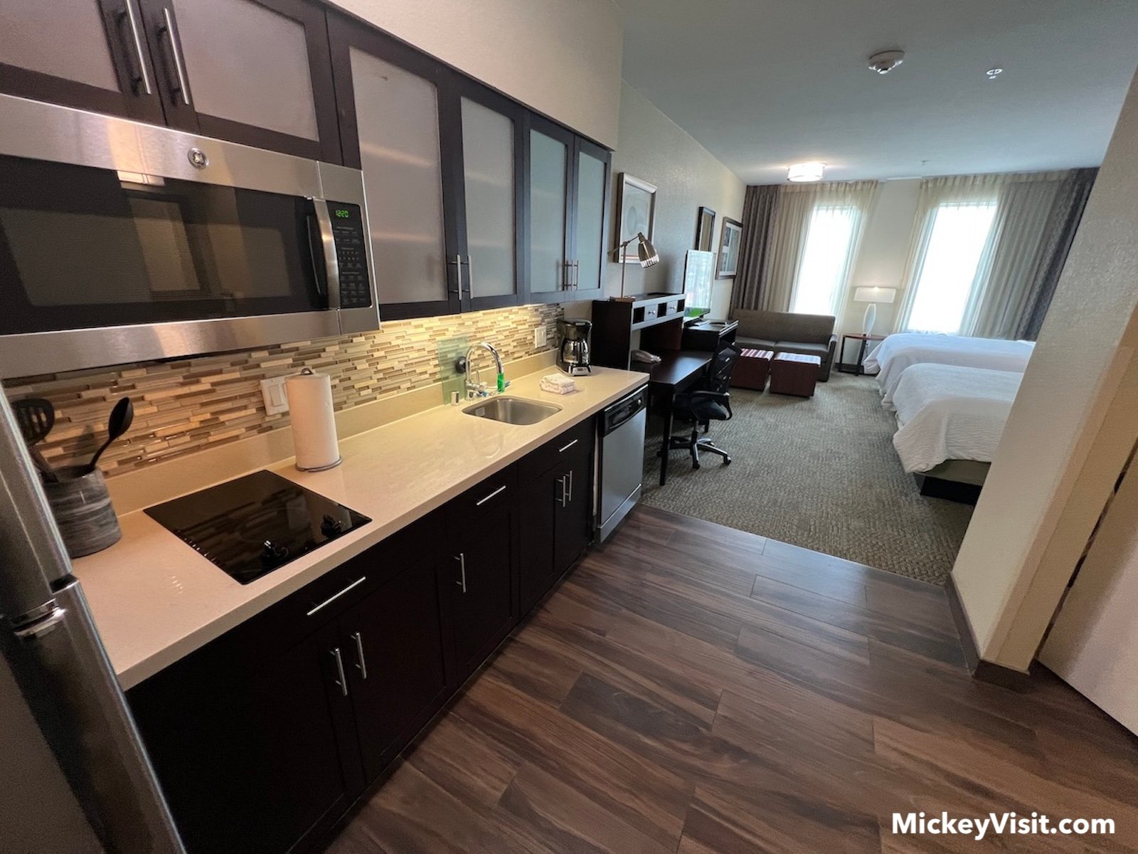 Staybridge Suites Anaheim room