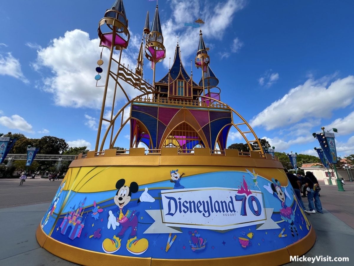 Disneyland esplanade 70th anniversary sculpture