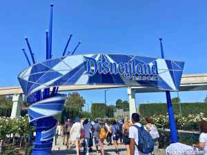 Disneyland Resort entrance sign