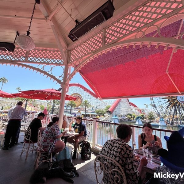 Lamplight Lounge Boardwalk Dining patio