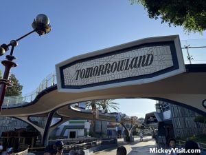 Disneyland Tomorrowland sign
