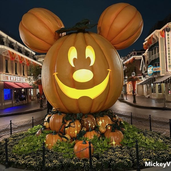 Mickey pumpkin Halloween