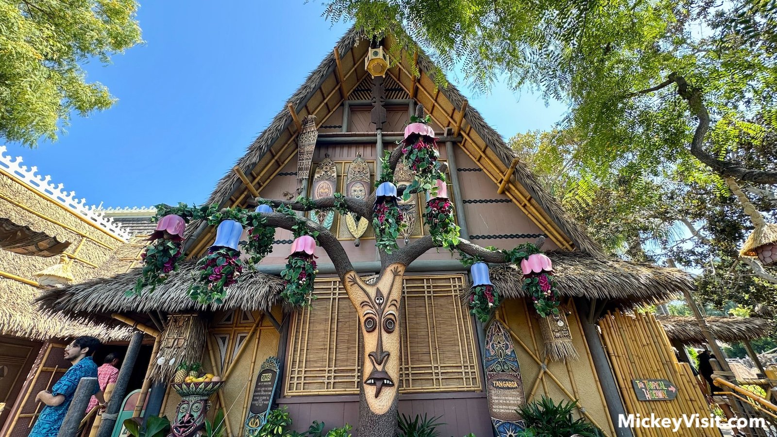Walt Disney's Enchanted Tiki Room garden