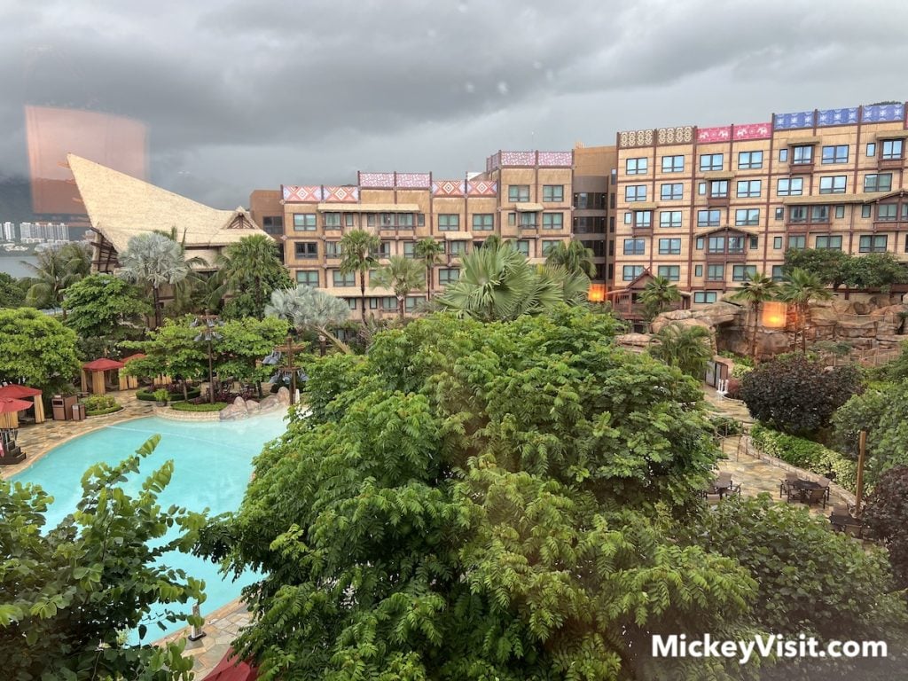 disney explorers lodge hong kong disneyland