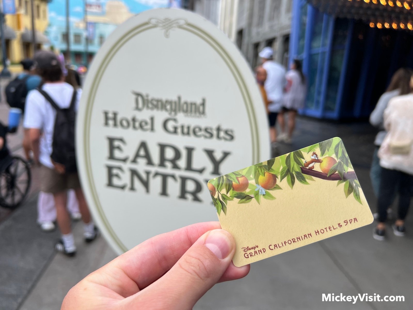 Disneyland Early Entry sign