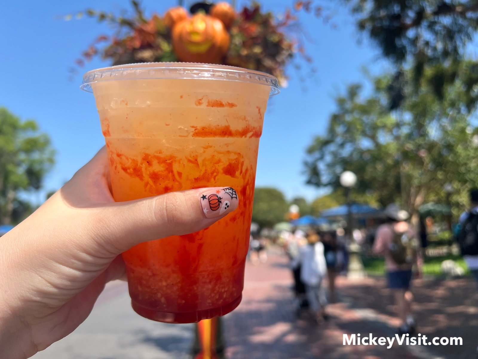 Mango-Strawberry Lemonade Halloween