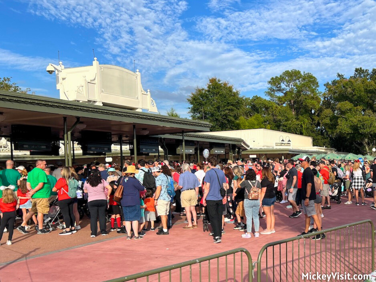 Magic Kingdom lines