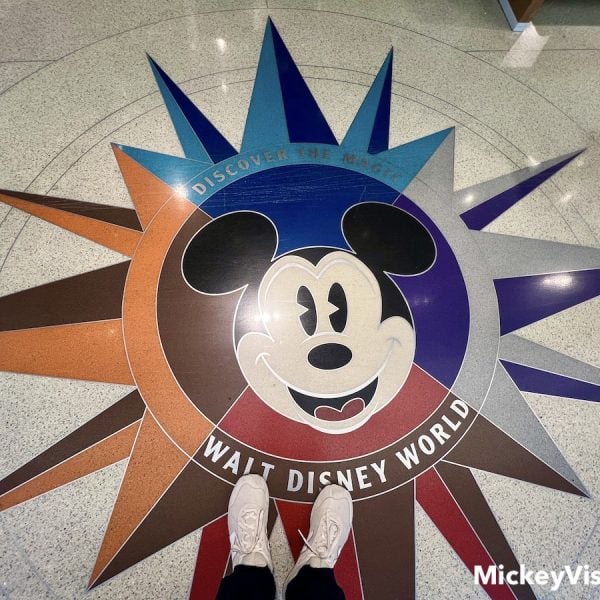 disney world sign