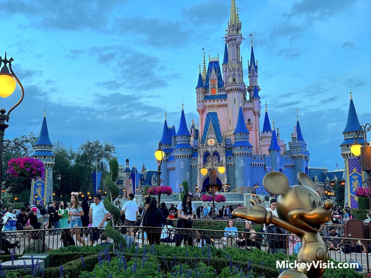 Magic Kingdom Cinderella Castle at dusk