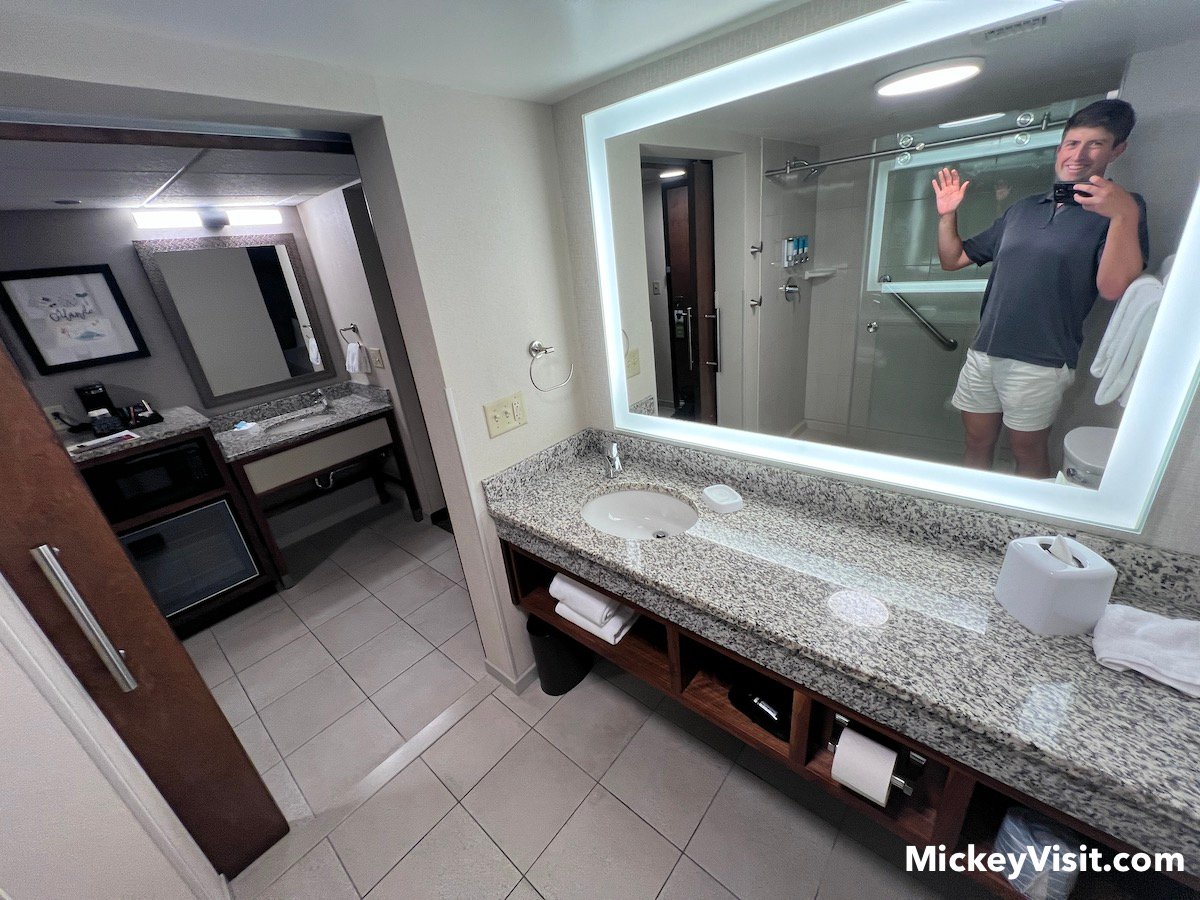 drury plaza disney world bathroom