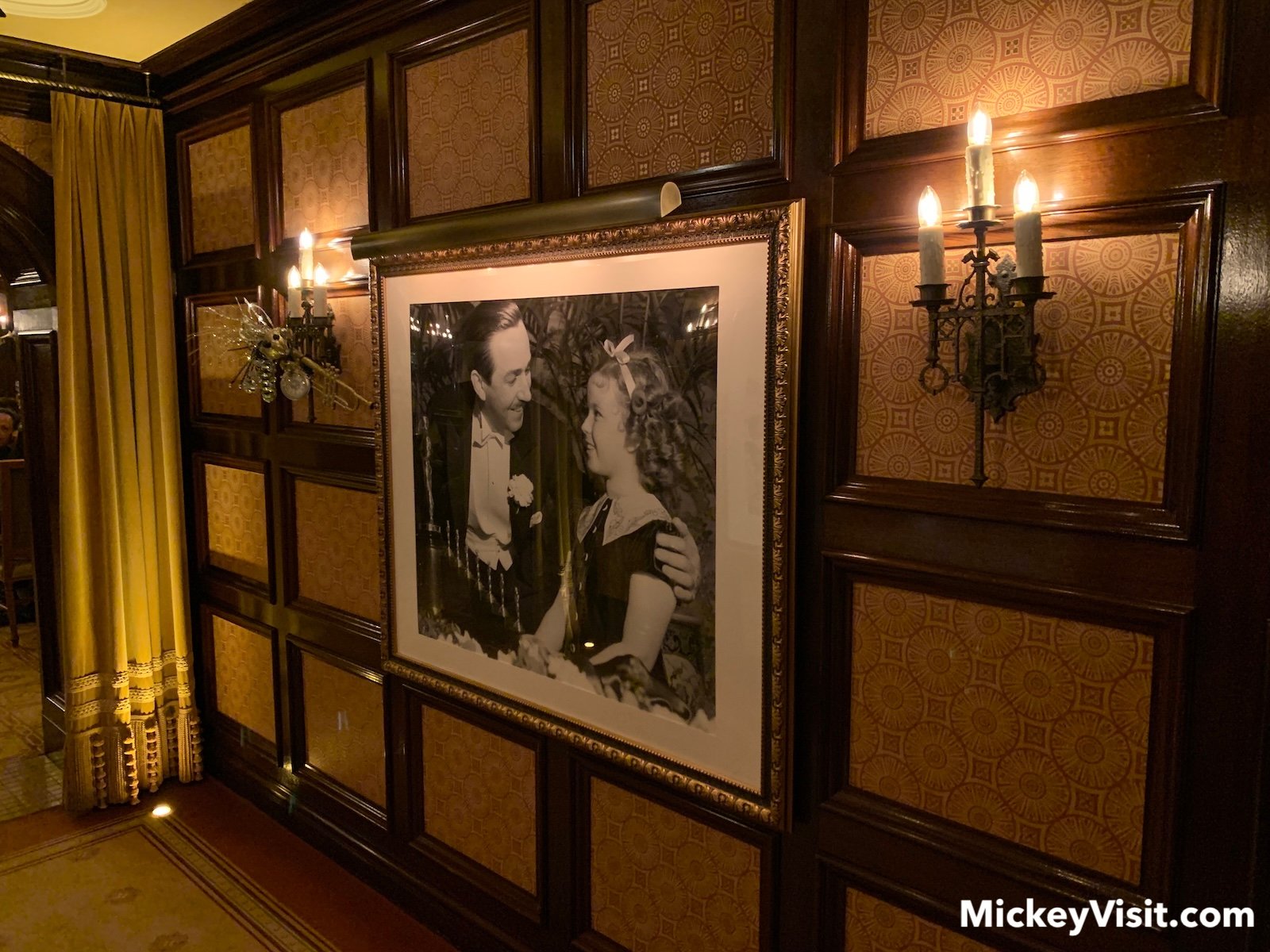 Carthay Circle interior decor