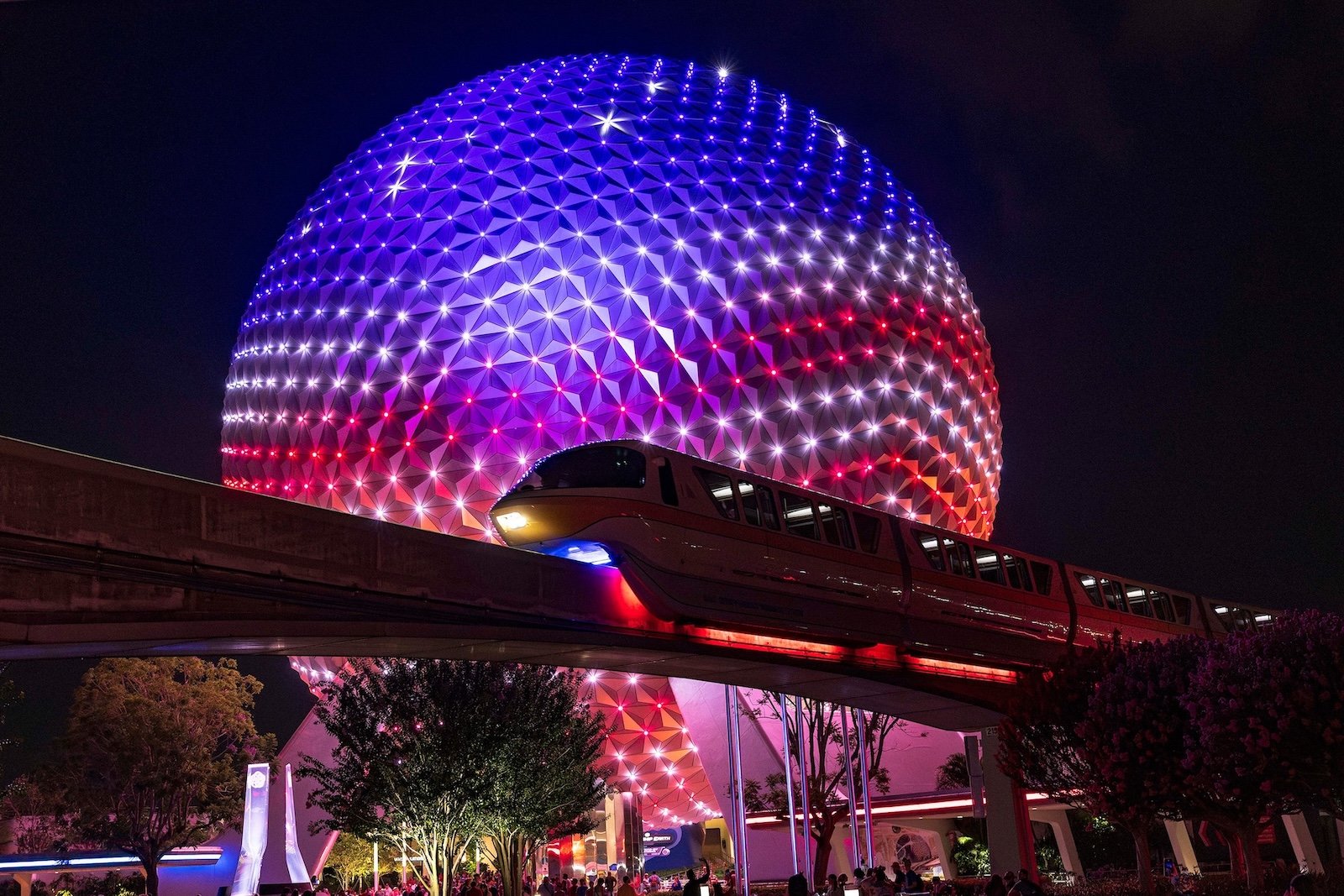 EPCOT 4th of July Spaceship Earth lighting