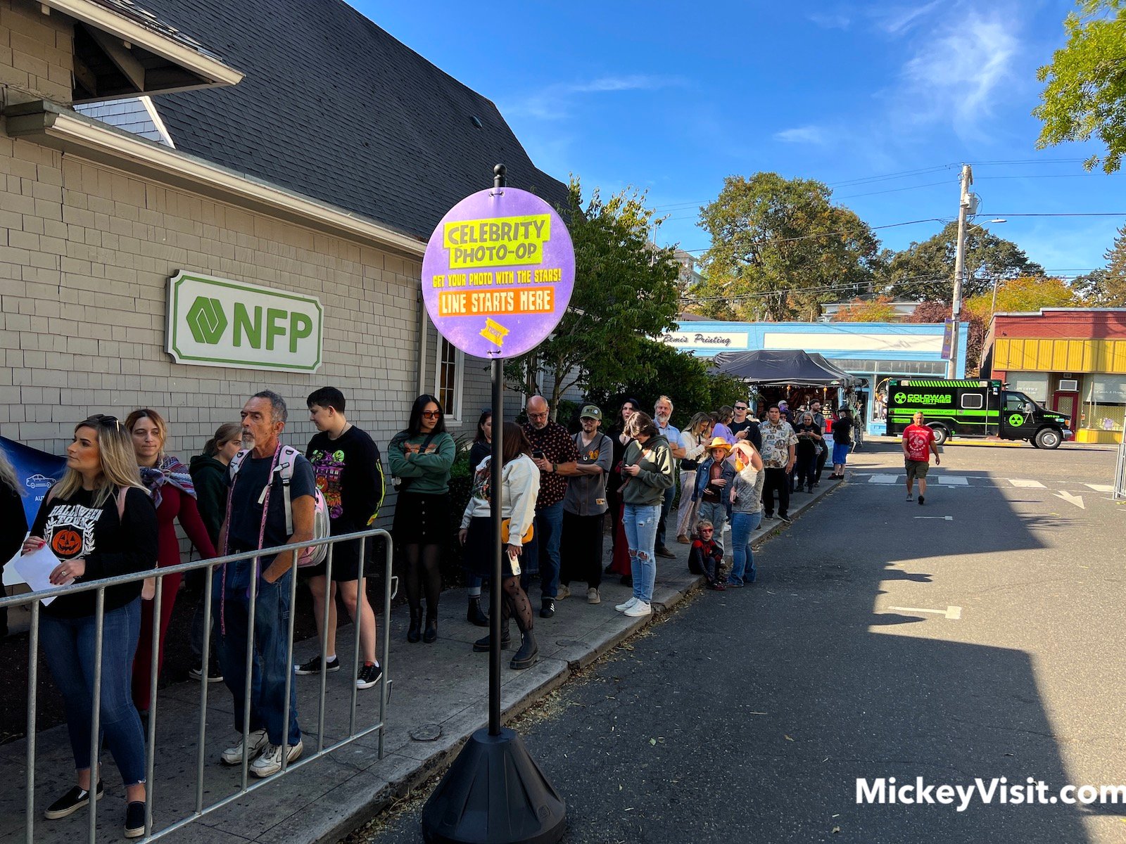 line for celebrity signging