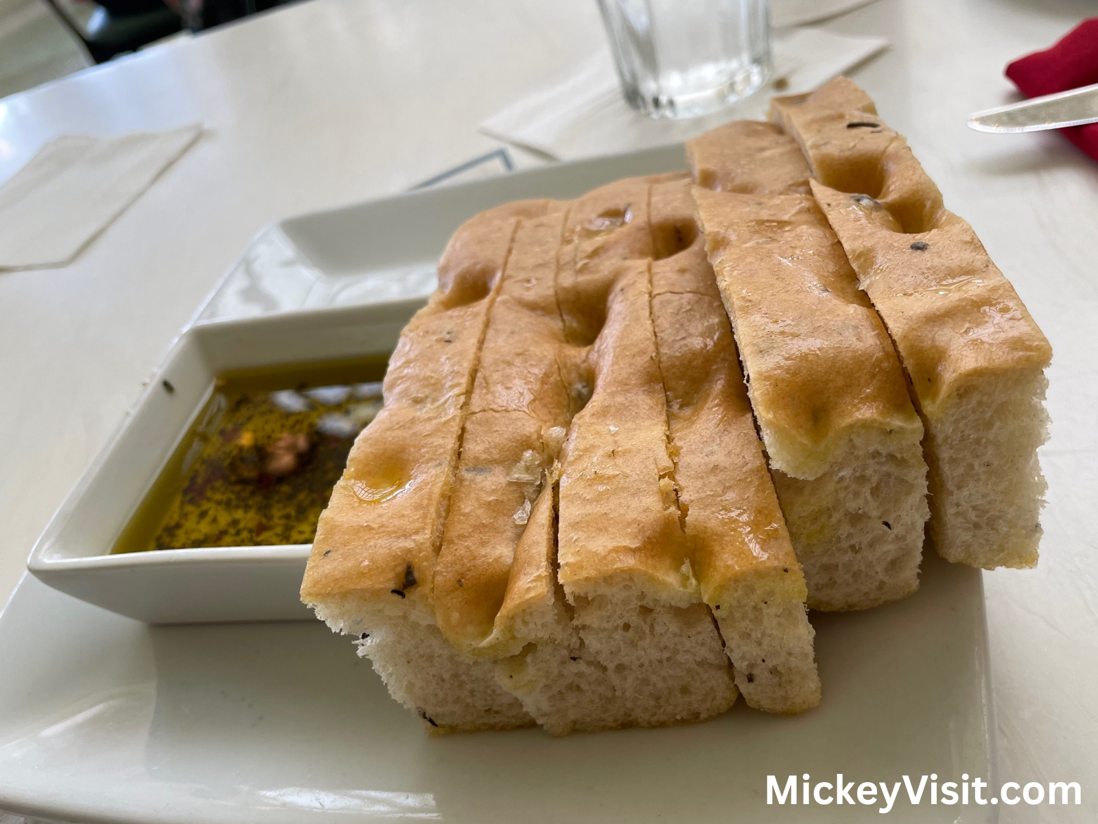 Breadsticks Tonys Square