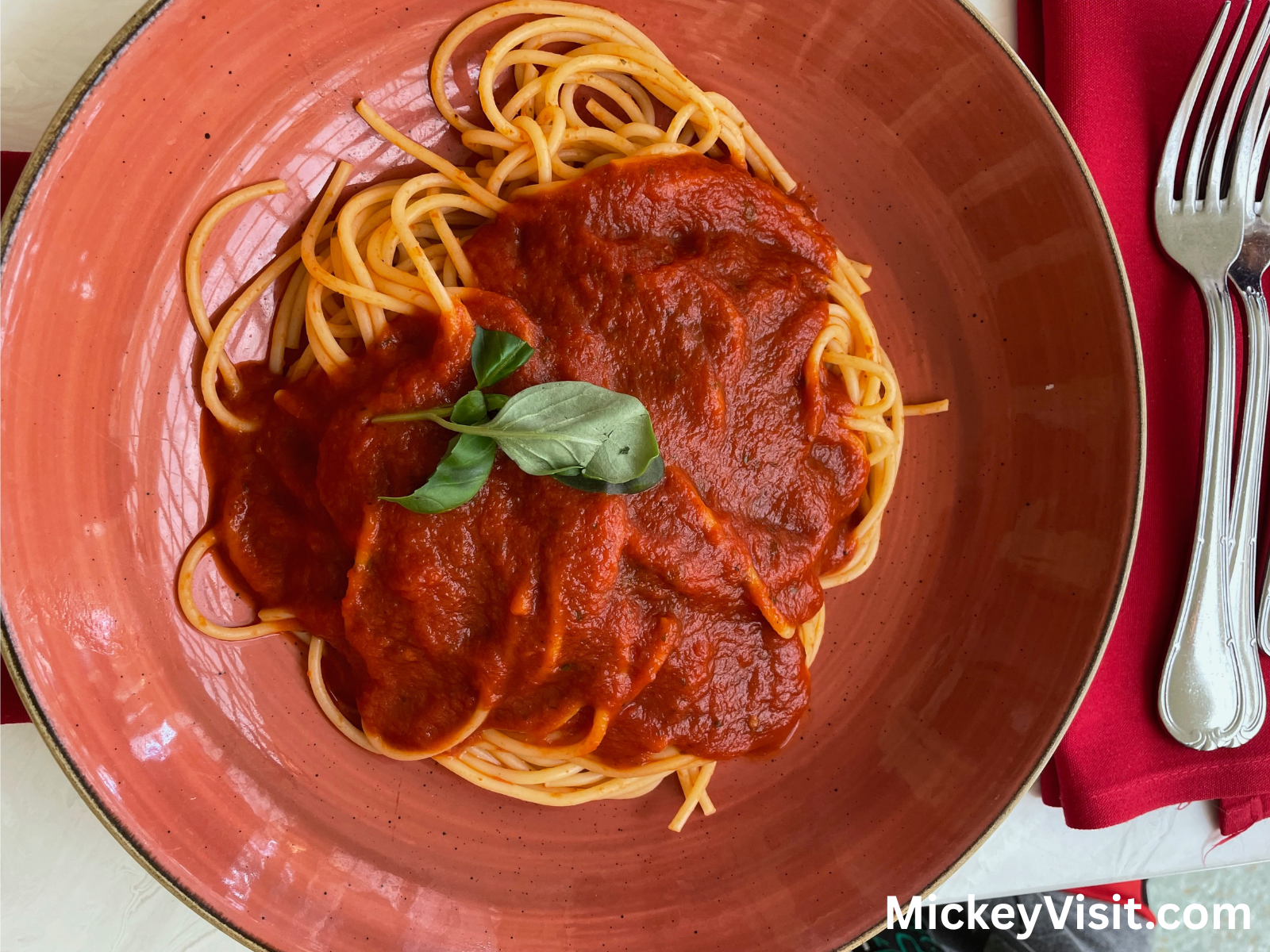 Spaghetti and meatballs