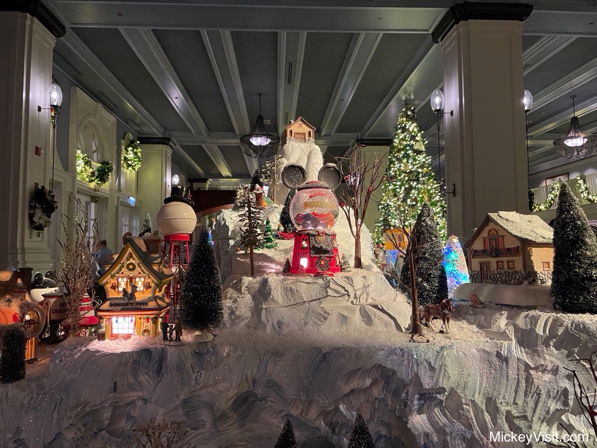 Yacht Club Christmas Display