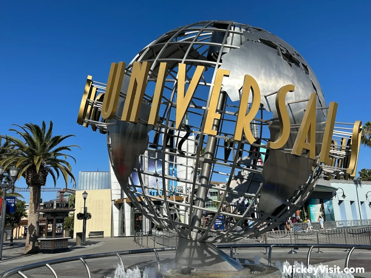 universal studios hollywood globe