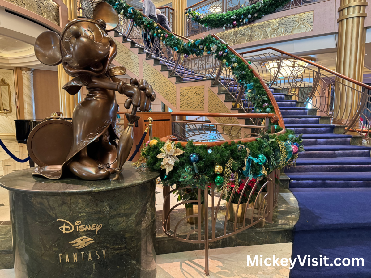 Cruise Line Decorations
