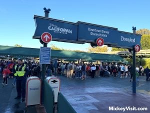 disneyland security from harbor boulevard side