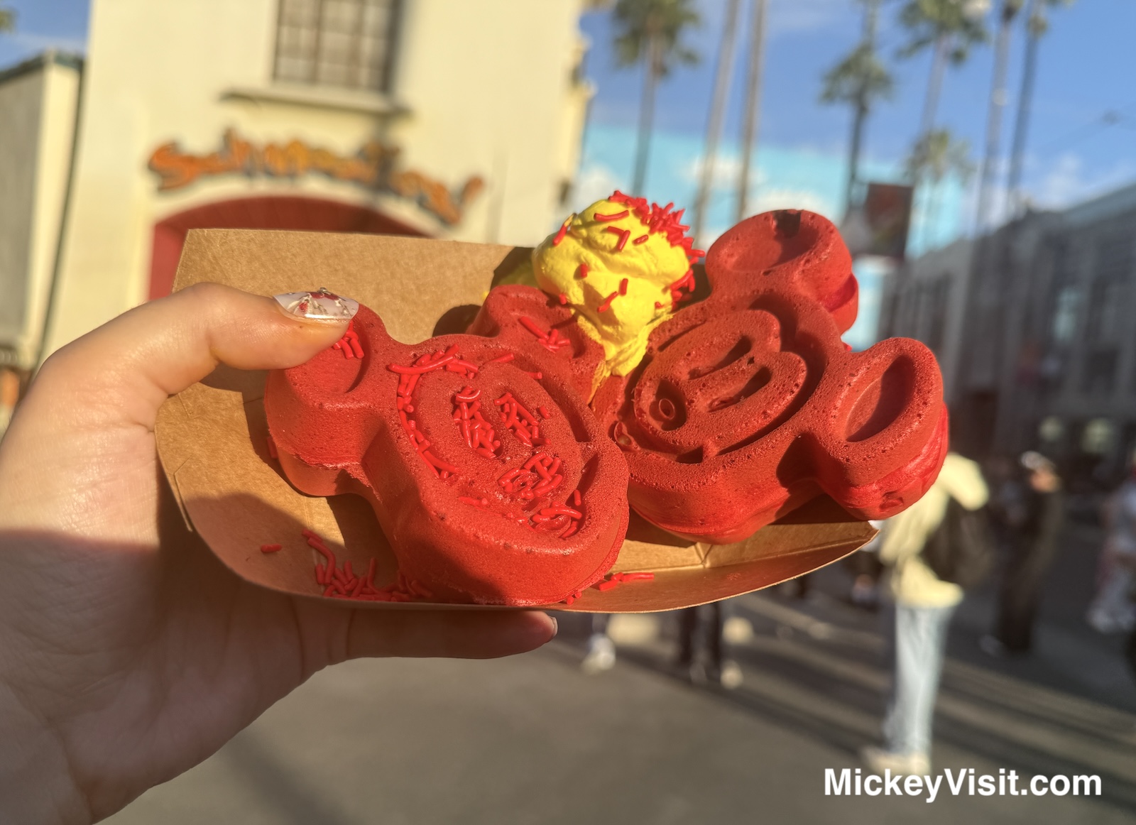 Hotteok-Inspired Mickey-shaped Waffles