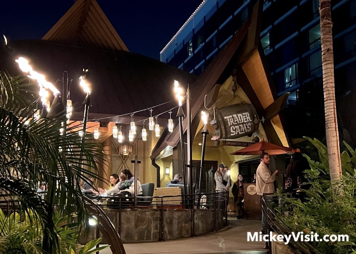 trader sams disneyland hotel