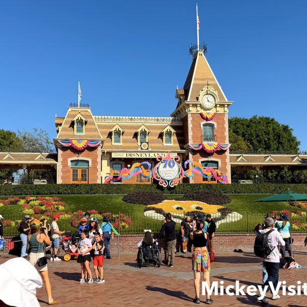 disneyland main street train station