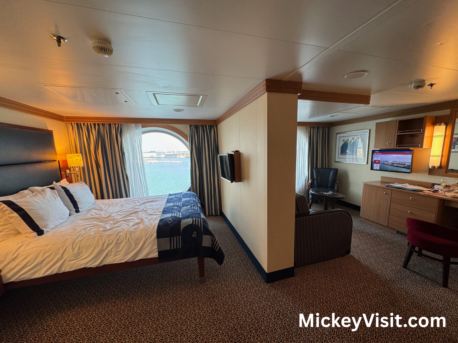Disney Cruise Room