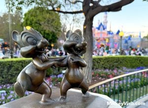 disneyland theme park characters