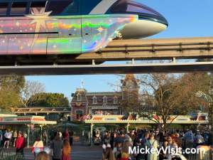 Disneyland monorail