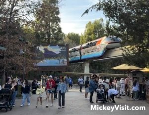 disney california adventure monorail grizzly peak