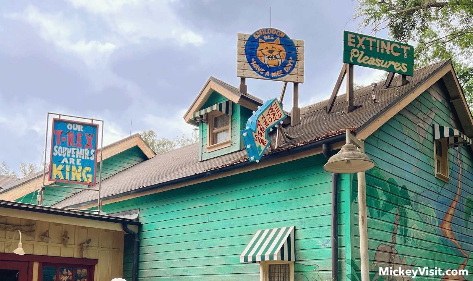 Chester & Hester's Dinosaur Treasures