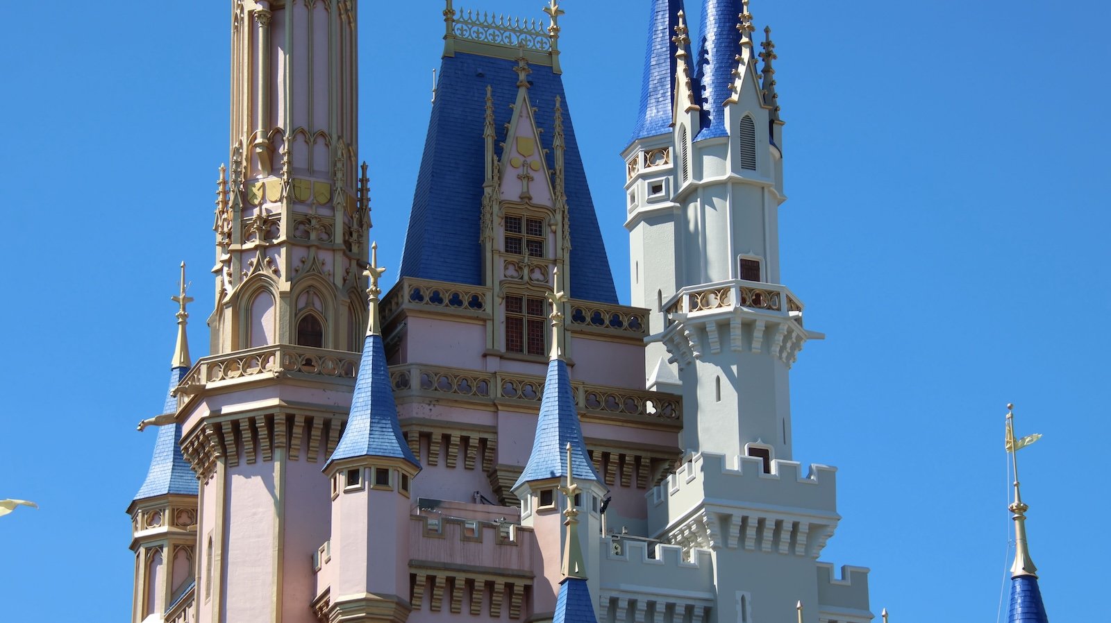 Cinderella Castle old new paint