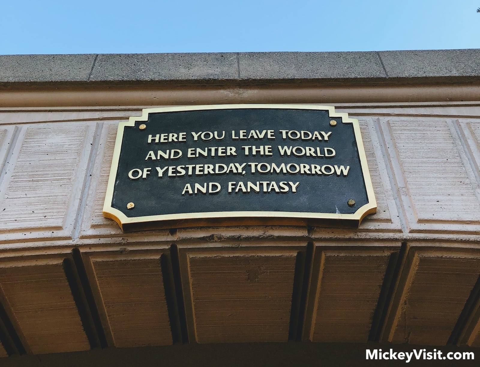 Disneyland entrance sign