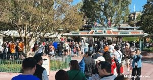 Disneyland entrance crowd