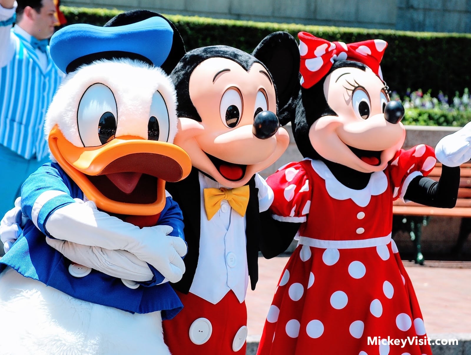 disney characters disneyland