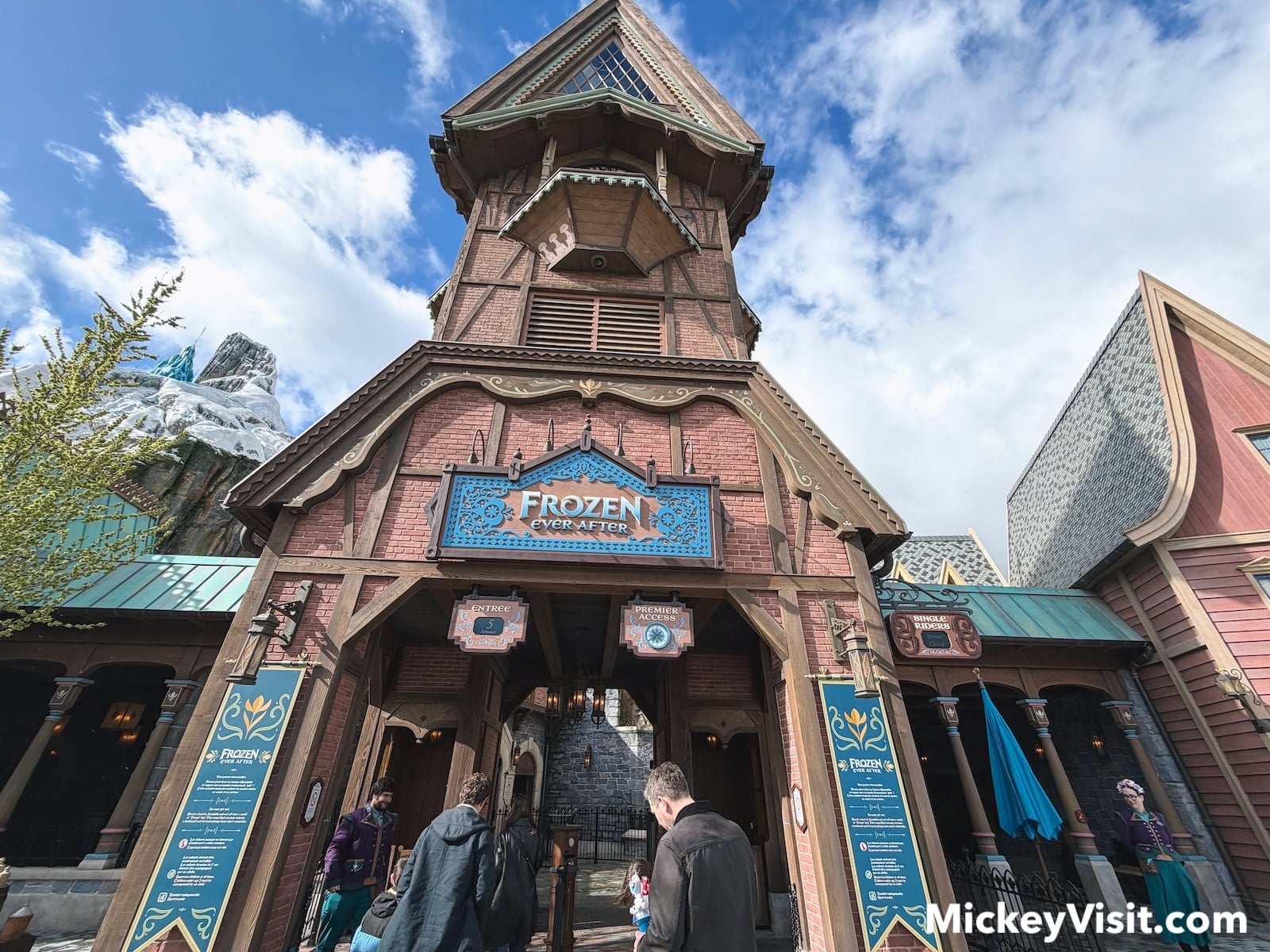 Frozen Ever After entrance