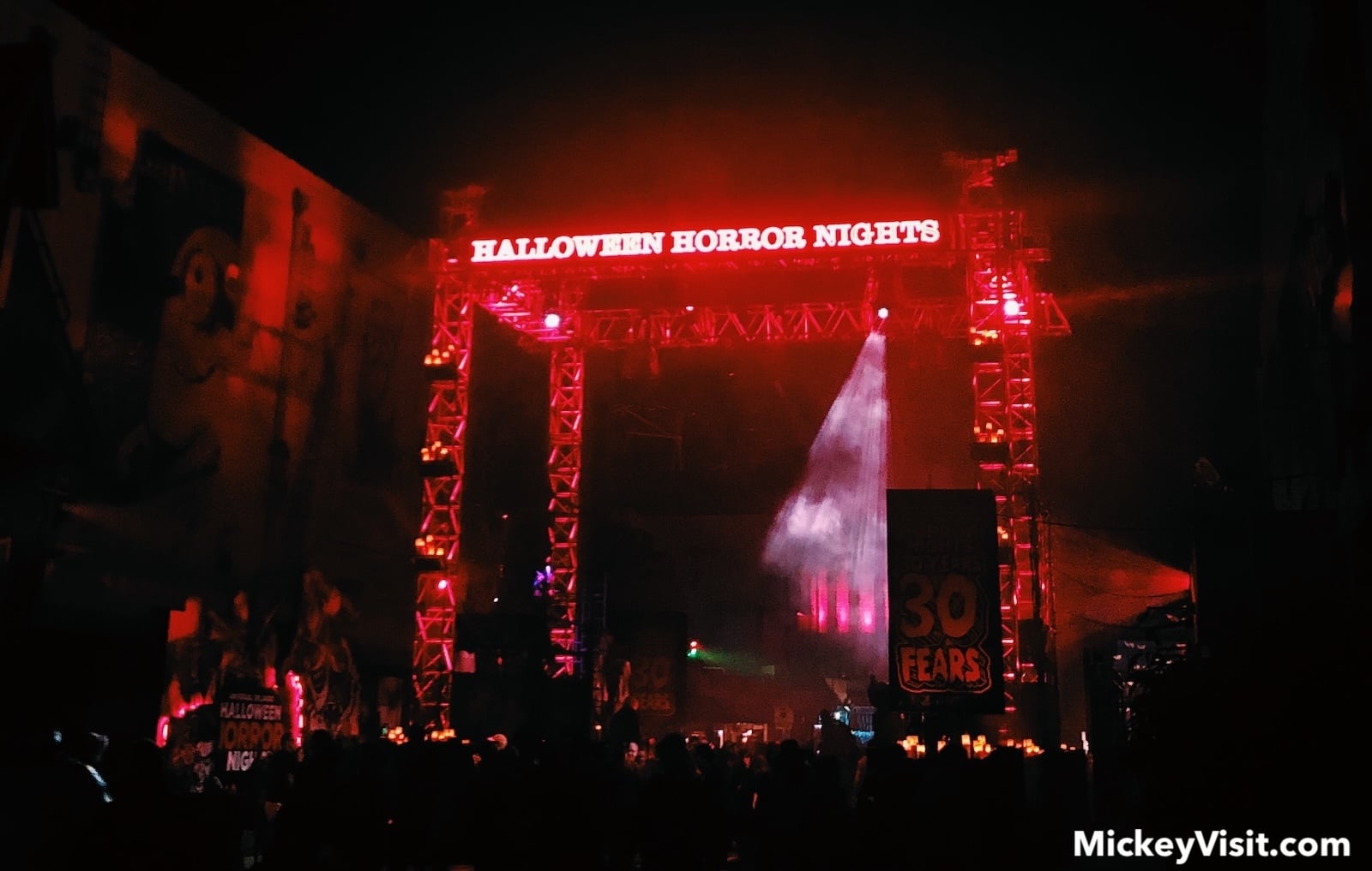 Halloween Horror Nights sign