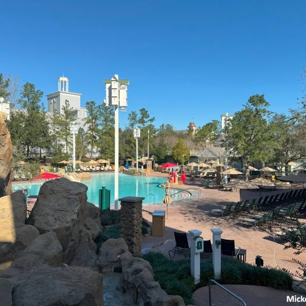 Disney World Saratoga Springs pool