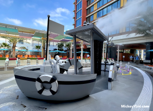 disney vacation club boat pool