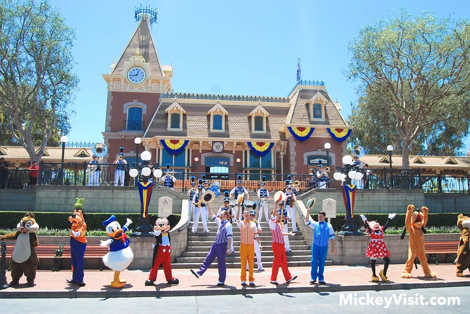 Characters, Dapper Dans, band