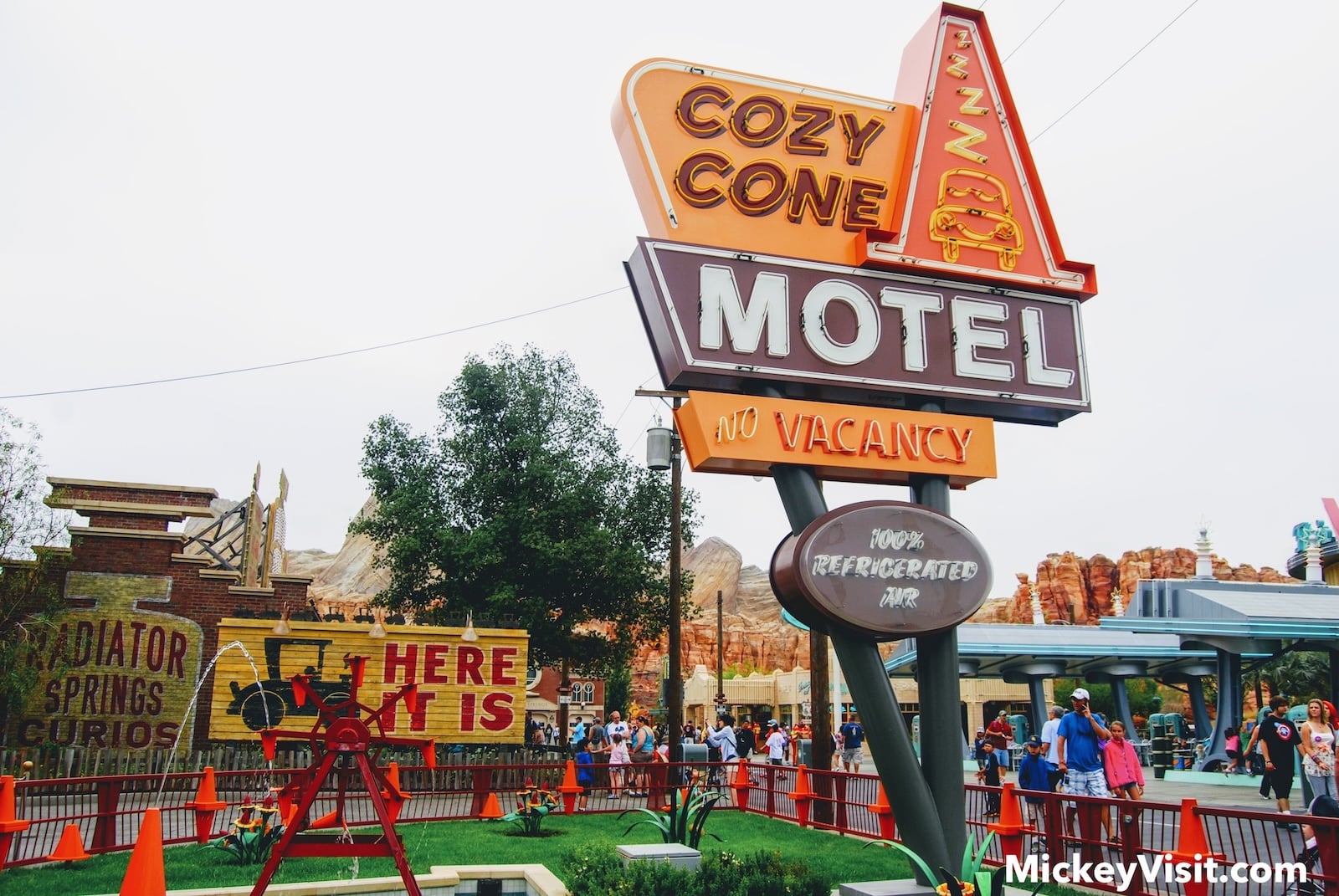 Cozy Cone Motel