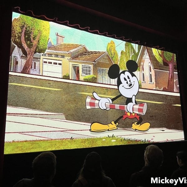 Mickey & Minnie's Runaway Railway pre-show