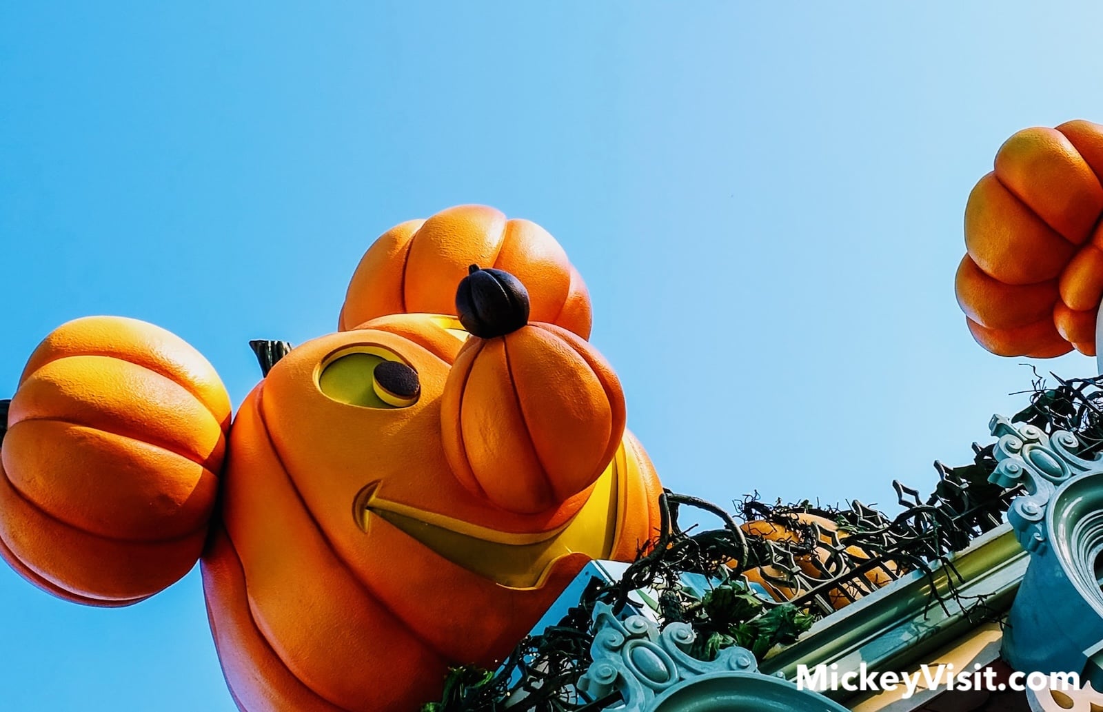 Mickey Mouse pumpkin