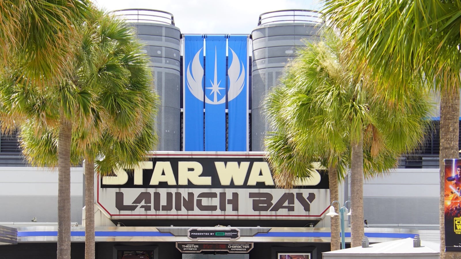 Star Wars Launch Bay