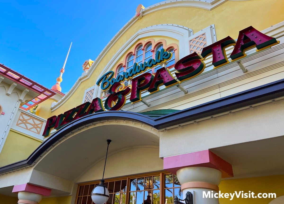 disneyland pizza and pasta restaurant