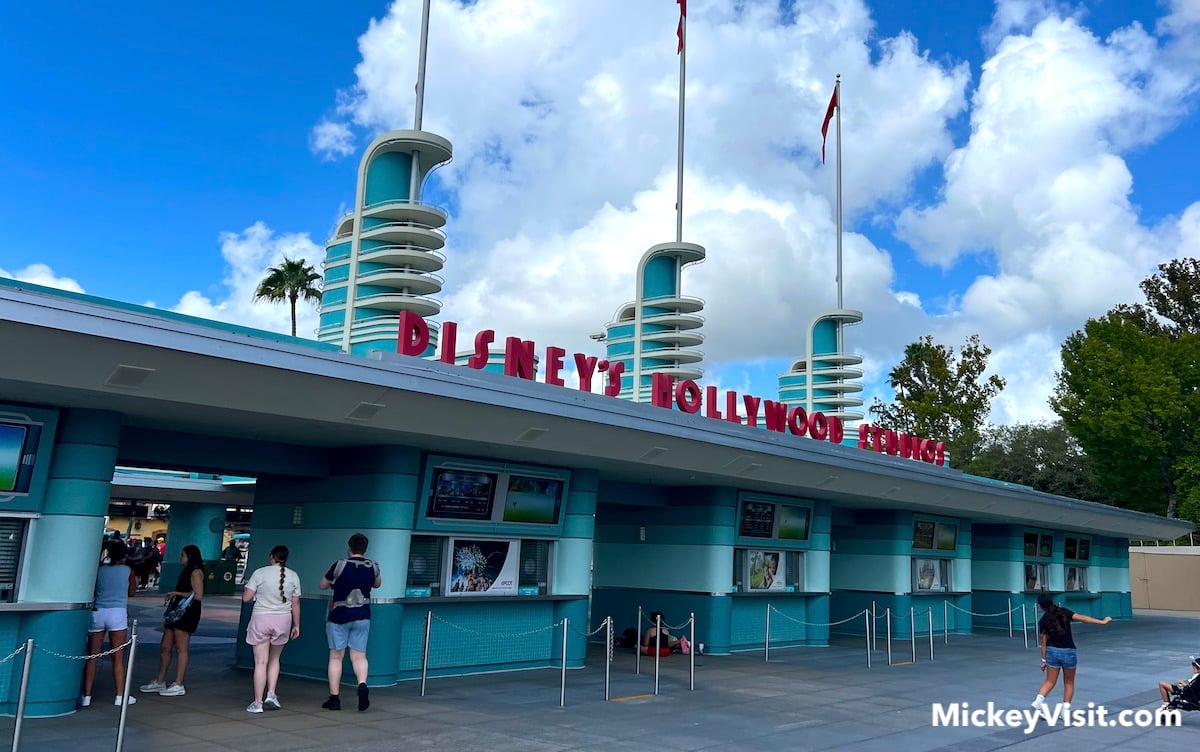 disney hollywood studios park entrance