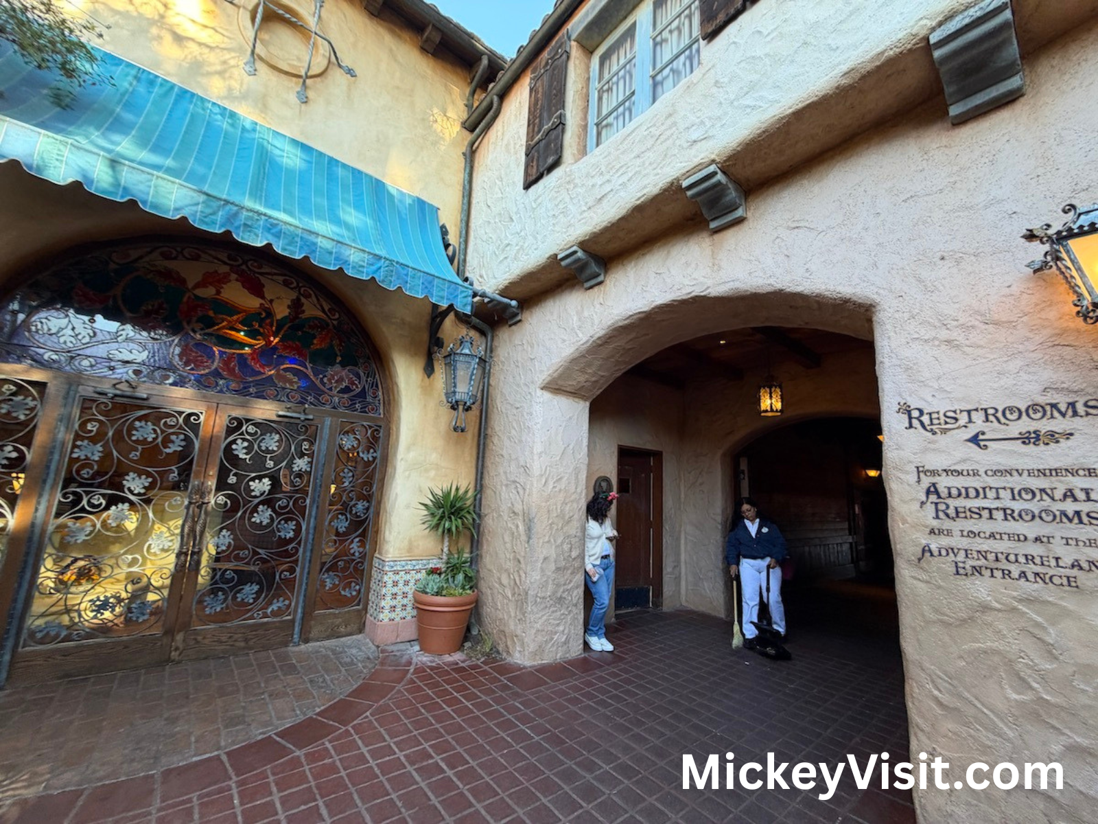 Disneyland rancho bathrooms