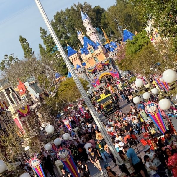 disneyland main street usa