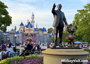 disneyland walt and mickey statue