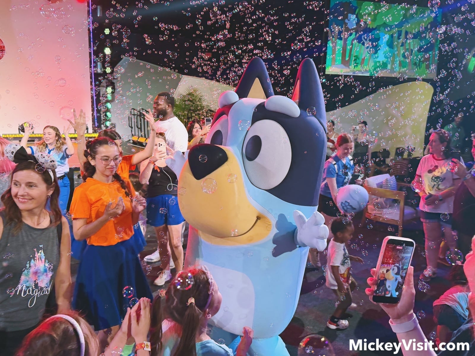Bluey dancing
